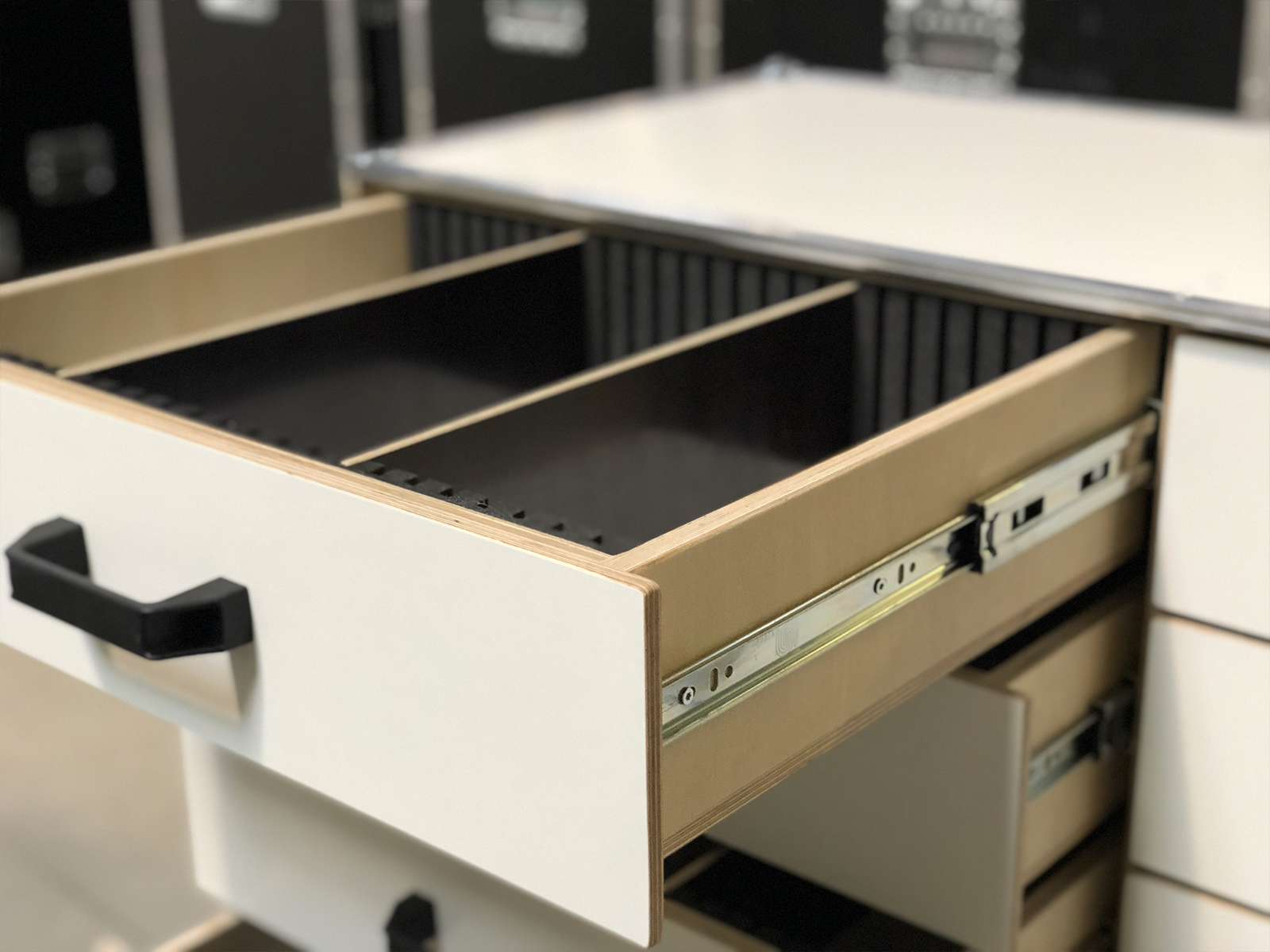 CUSTOM FLIGHT CASE SOLUTIONS